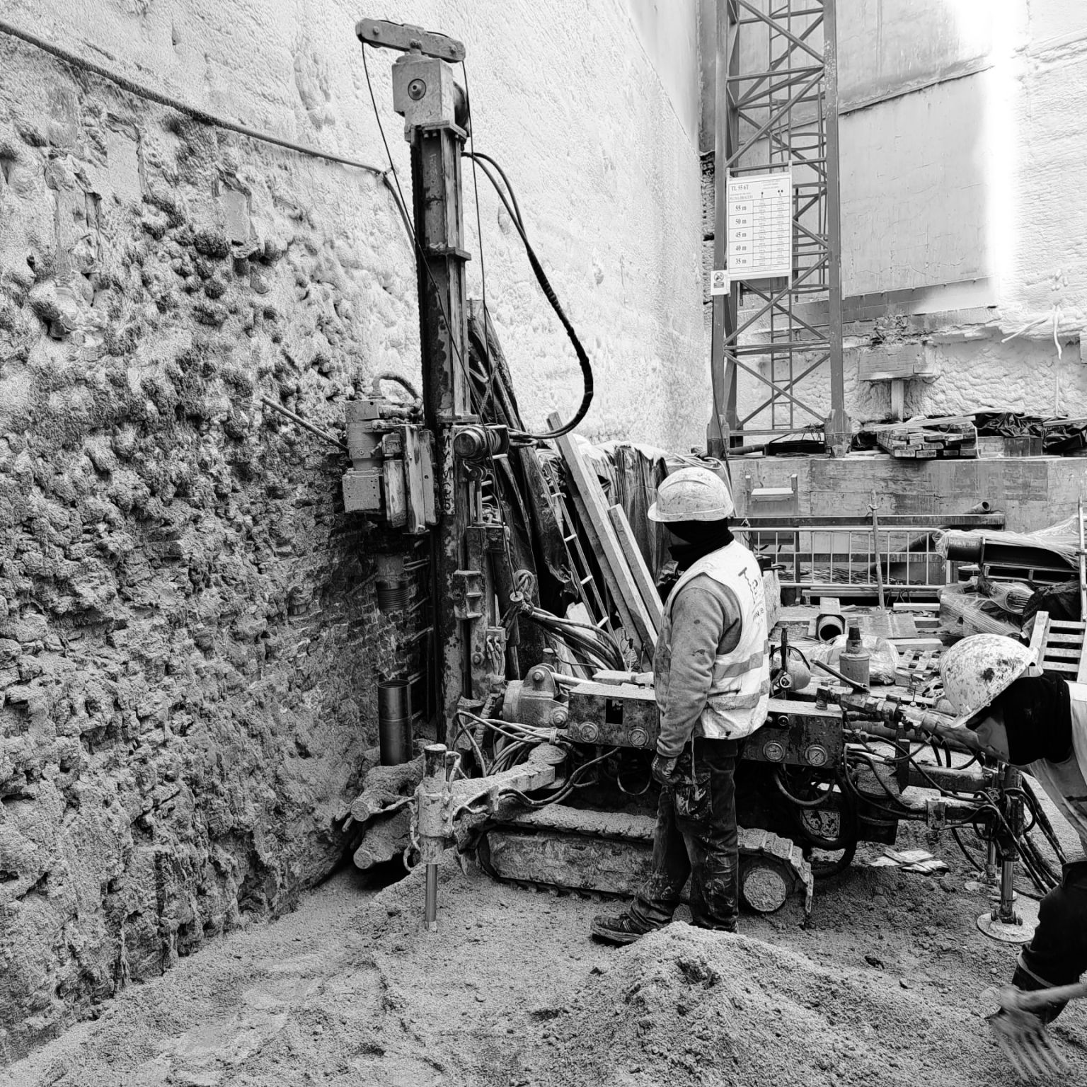 Equipo Tepuy Ingenieria en obra